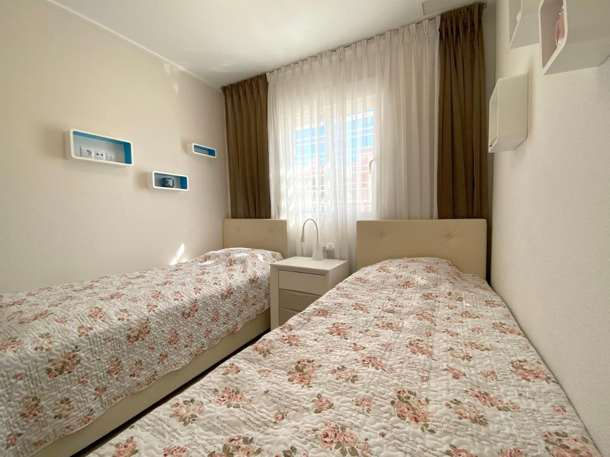 Vista Azul - Punta Prima - Spa Y Piscina Torrevieja Bagian luar foto